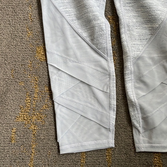 Ivivva Crop Leggings - Picture 4 of 7